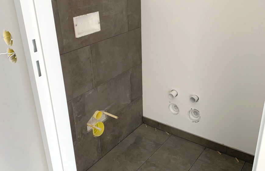 Fliesenlegerarbeiten Heliosallee